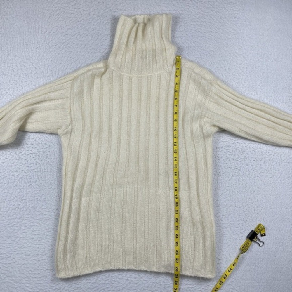 Saks Fifth Avenue Sweater Womens Medium Cream Made in Italy Mohair Blend Cozy - Picture 6 of 11